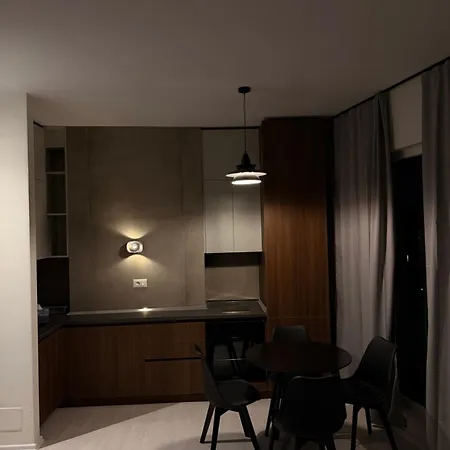 Maisonnova Deluxe *