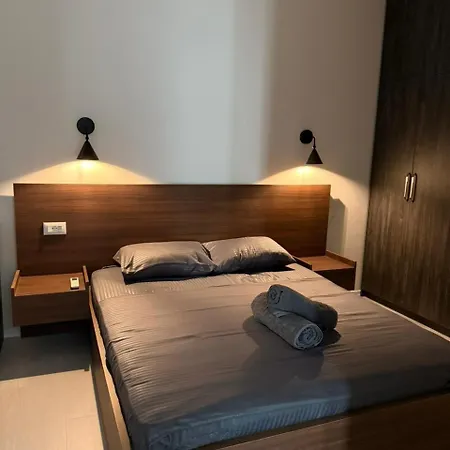Maisonnova Deluxe *